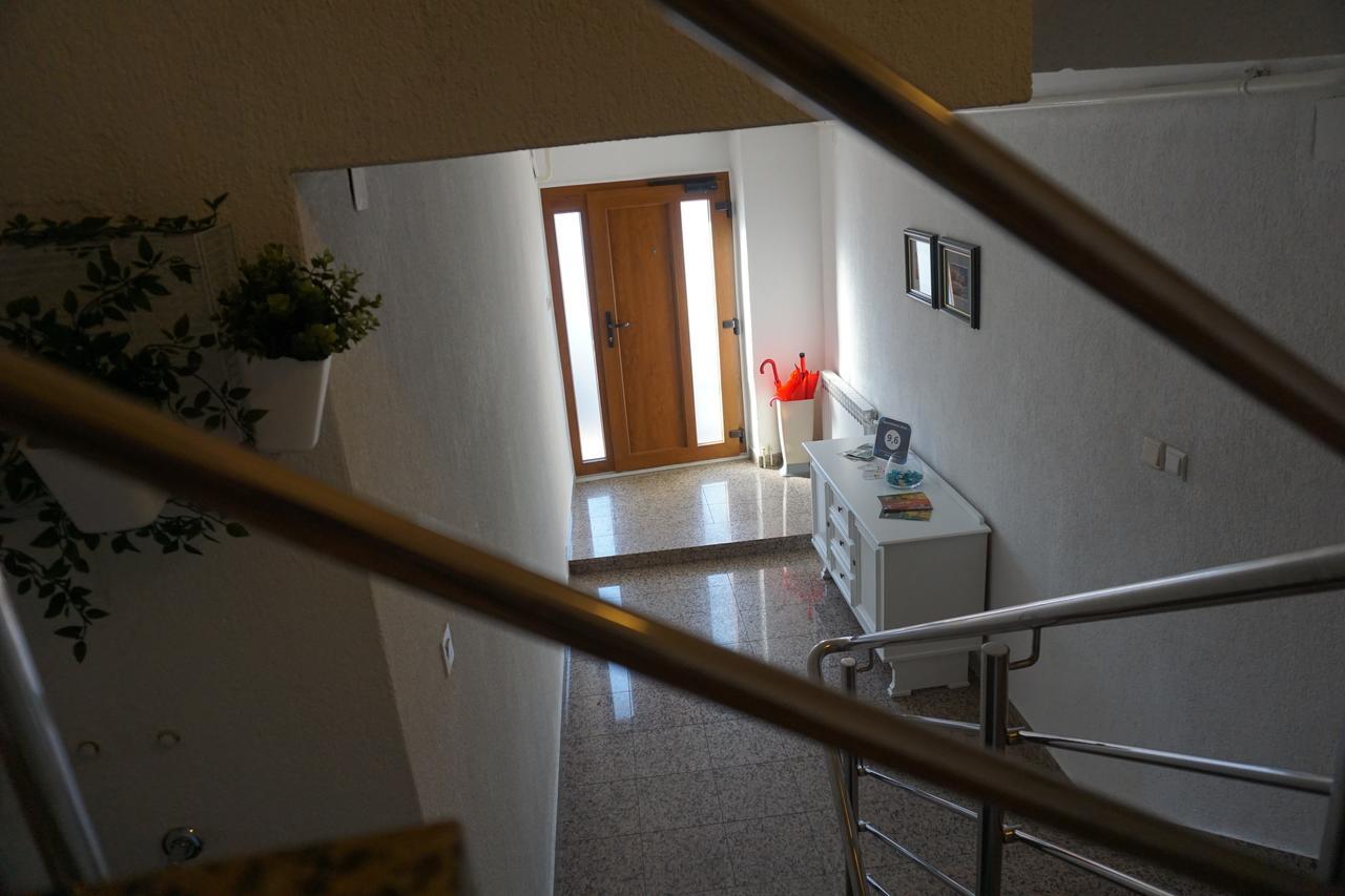 Apartments Ziher ซาเกร็บ ภายนอก รูปภาพ