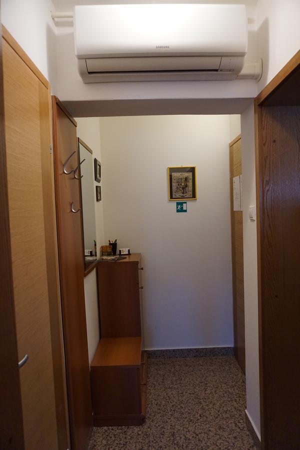 Apartments Ziher ซาเกร็บ ภายนอก รูปภาพ